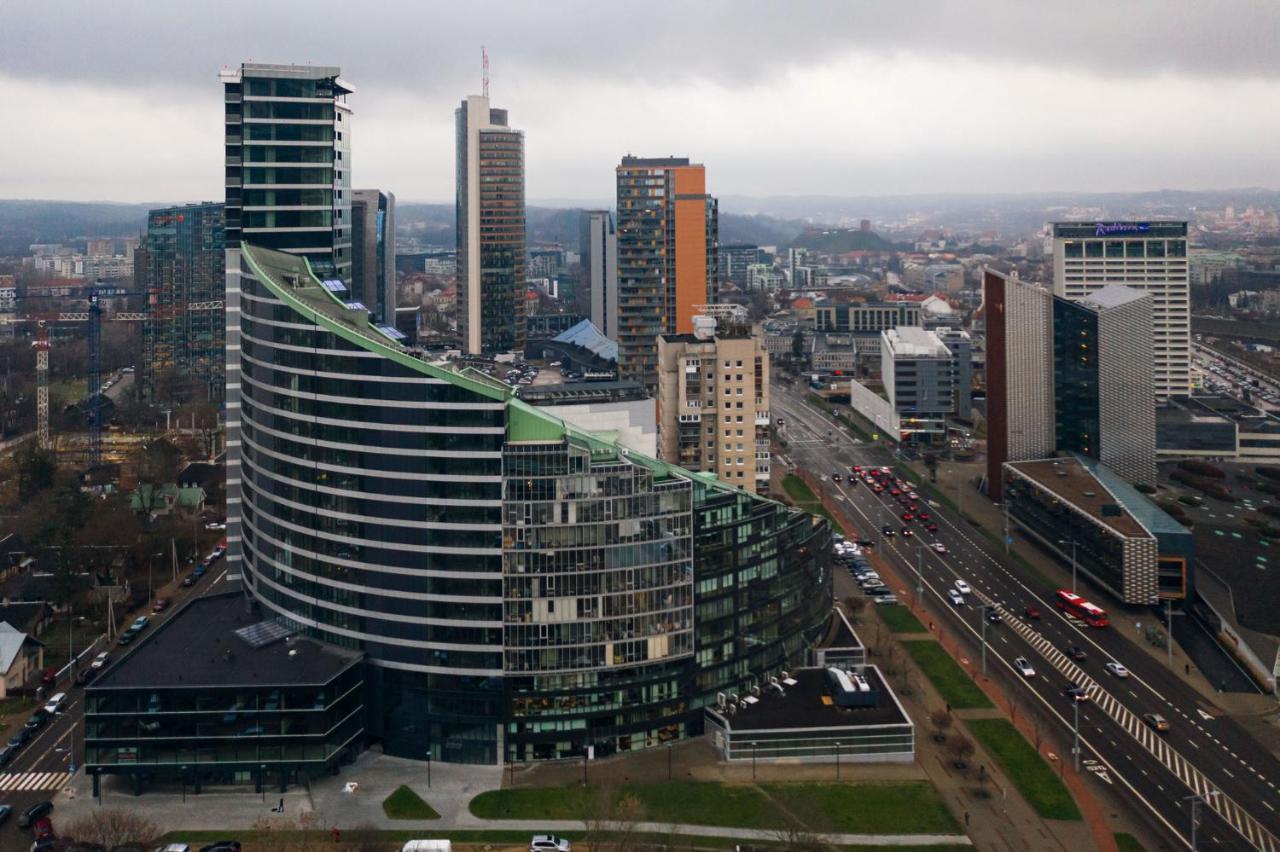 Brand New James Bond City Center VNO Exteriör bild